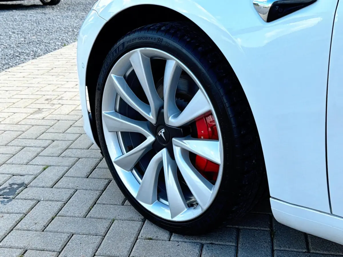 Performance AWD 75 kWh|Org NL NAP|1 Eig|Panoramadak|FSD|Premium Audio|Leder Wit Premium|Parelmoer White|20'' inch|Dealer Onderhouden