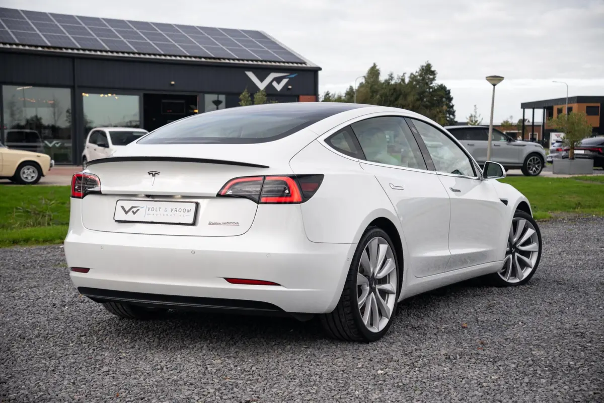 Performance AWD 75 kWh|Org NL NAP|1 Eig|Panoramadak|FSD|Premium Audio|Leder Wit Premium|Parelmoer White|20'' inch|Dealer Onderhouden