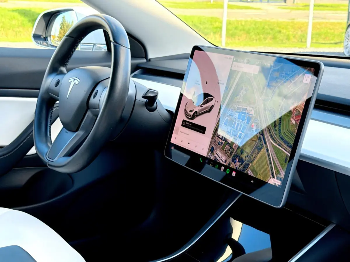 Performance AWD 75 kWh|Org NL NAP|1 Eig|Panoramadak|FSD|Premium Audio|Leder Wit Premium|Parelmoer White|20'' inch|Dealer Onderhouden