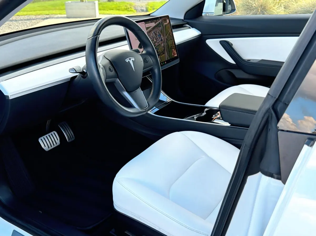 Performance AWD 75 kWh|Org NL NAP|1 Eig|Panoramadak|FSD|Premium Audio|Leder Wit Premium|Parelmoer White|20'' inch|Dealer Onderhouden