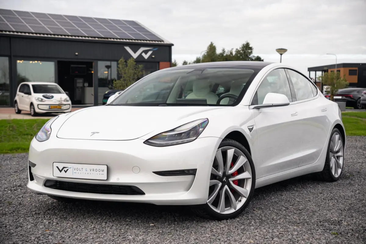 Performance AWD 75 kWh|Org NL NAP|1 Eig|Panoramadak|FSD|Premium Audio|Leder Wit Premium|Parelmoer White|20'' inch|Dealer Onderhouden