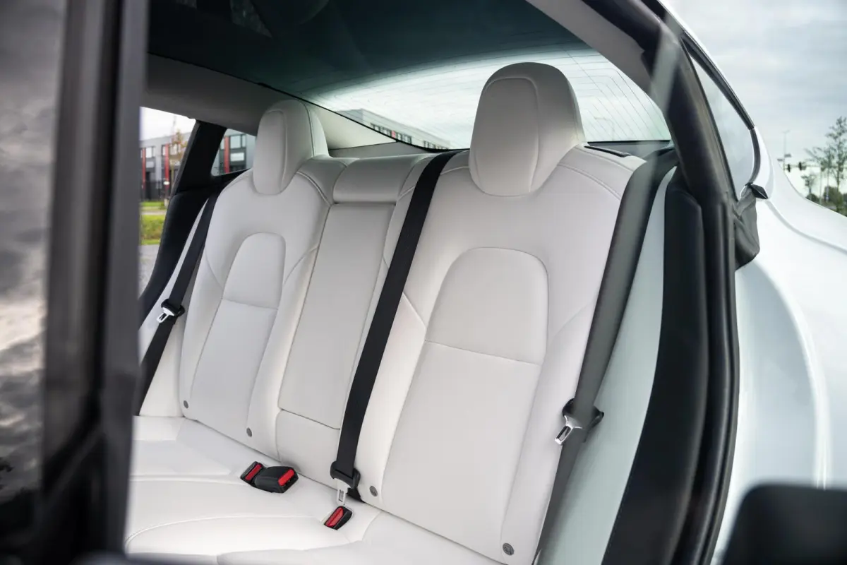 Performance AWD 75 kWh|Org NL NAP|1 Eig|Panoramadak|FSD|Premium Audio|Leder Wit Premium|Parelmoer White|20'' inch|Dealer Onderhouden