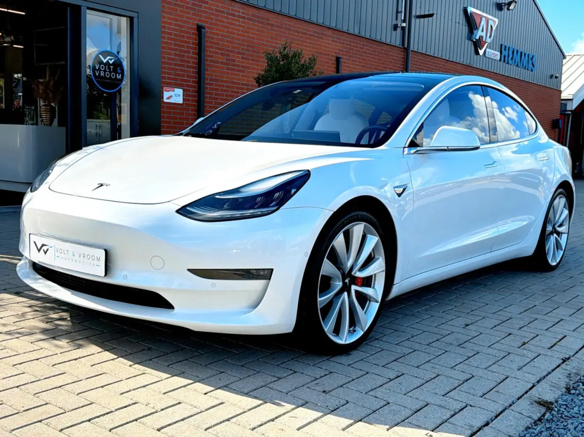Performance AWD 75 kWh|Org NL NAP|1 Eig|Panoramadak|FSD|Premium Audio|Leder Wit Premium|Parelmoer White|20'' inch|Dealer Onderhouden