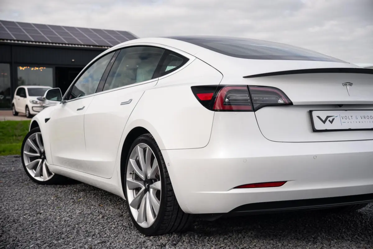 Performance AWD 75 kWh|Org NL NAP|1 Eig|Panoramadak|FSD|Premium Audio|Leder Wit Premium|Parelmoer White|20'' inch|Dealer Onderhouden