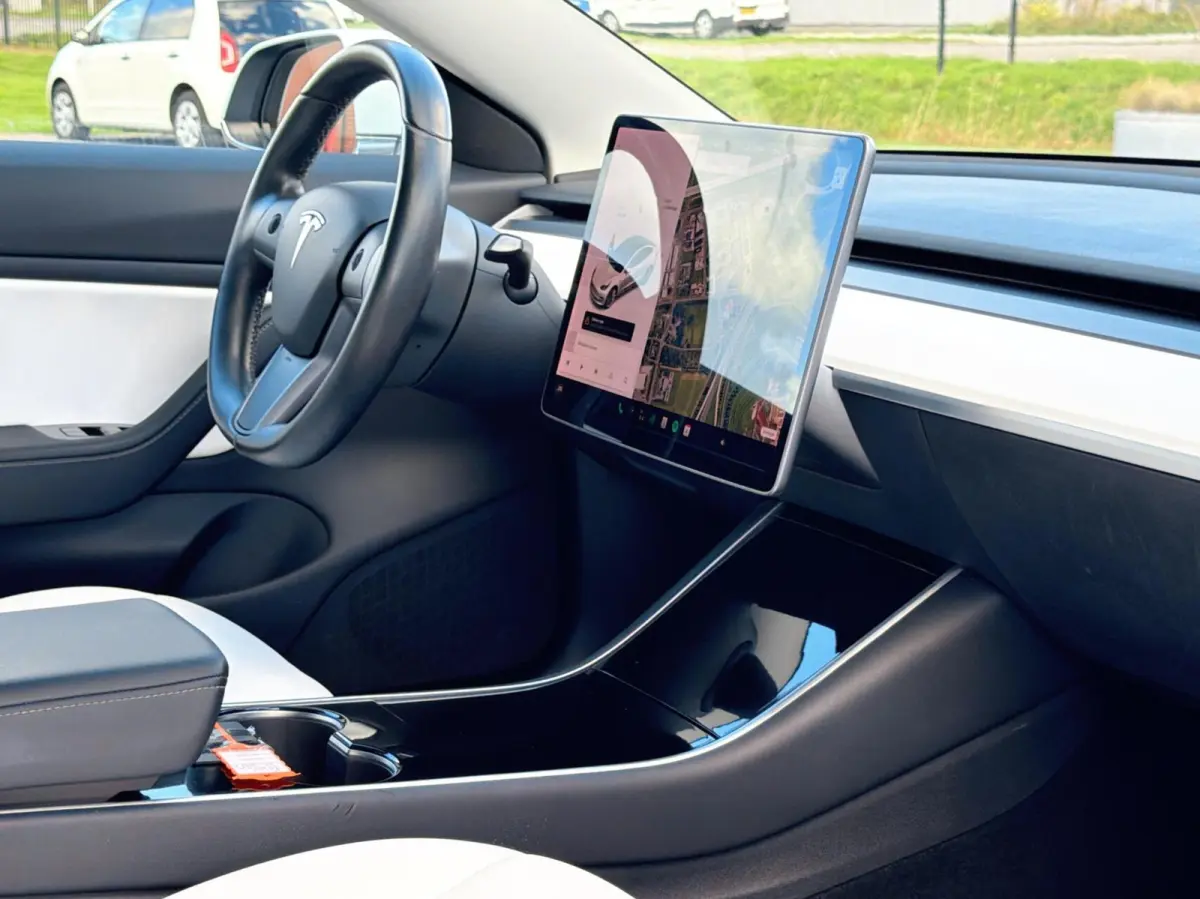 Performance AWD 75 kWh|Org NL NAP|1 Eig|Panoramadak|FSD|Premium Audio|Leder Wit Premium|Parelmoer White|20'' inch|Dealer Onderhouden