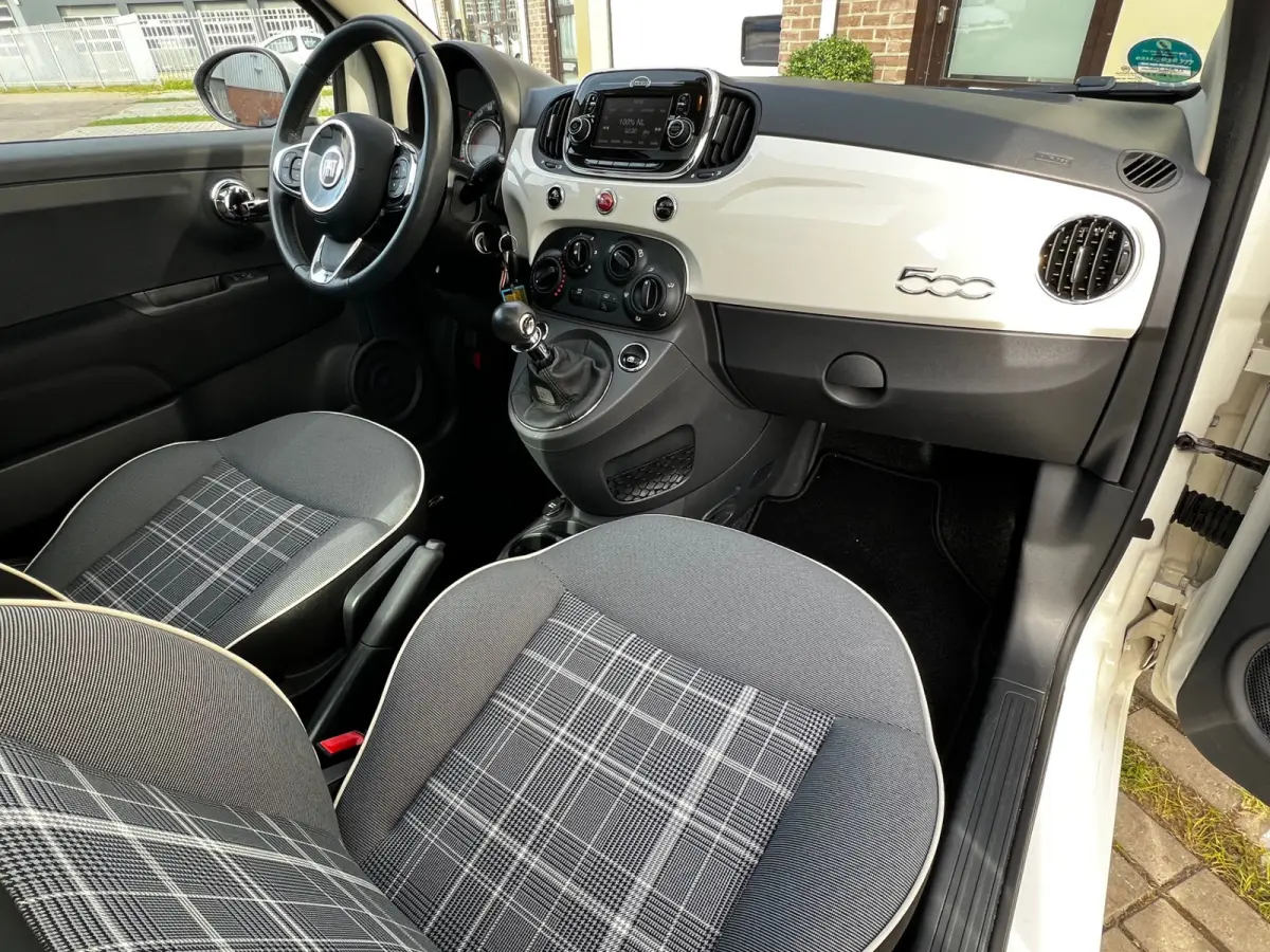 1.0 Hybrid Lounge / Airco / Panoramadak / Park Sensors / 58000 KM / 15" LM Velgen / WW Glas / Nieuwstaat!