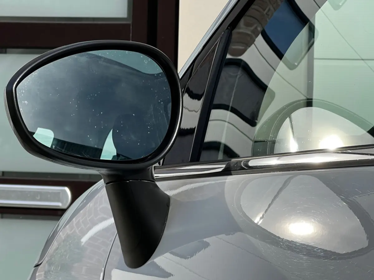 1.0 Hybrid Lounge / Airco / Panoramadak / Park Sensors / 58000 KM / 15" LM Velgen / WW Glas / Nieuwstaat!