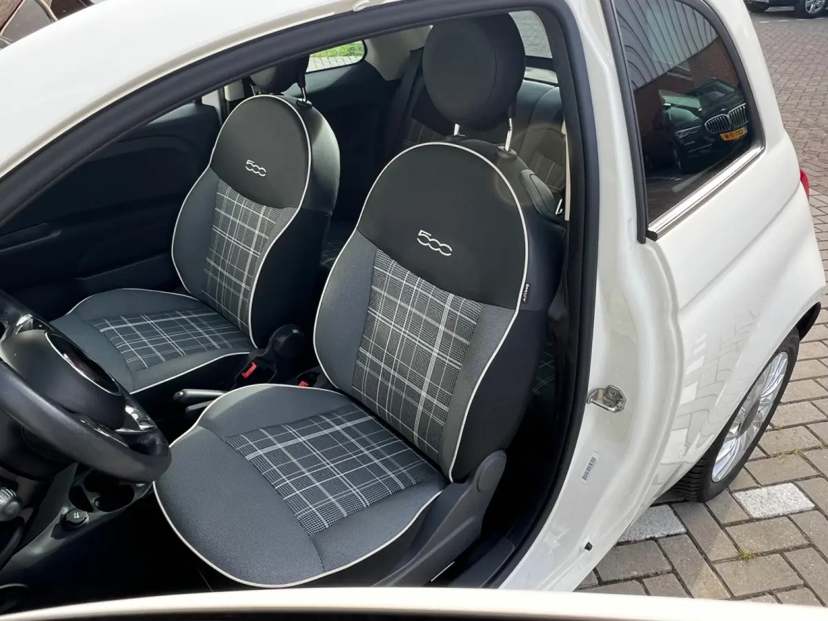 1.0 Hybrid Lounge / Airco / Panoramadak / Park Sensors / 58000 KM / 15" LM Velgen / WW Glas / Nieuwstaat!