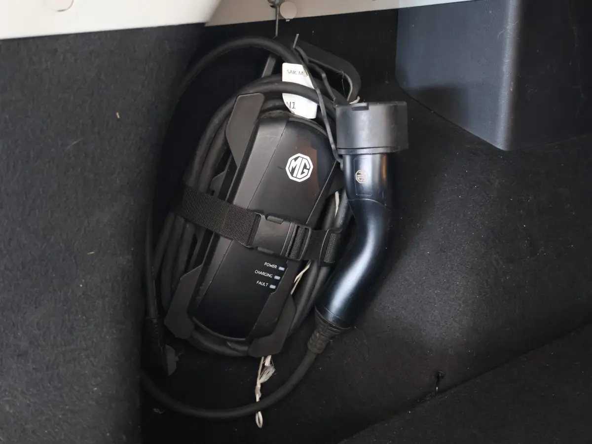 MG LUXURY 45 kWh + TREKHAAK | PANORAMA | JBL 95,1% SOH | LEDER | CAMERA | ADAPTIVE CRUISE | STOELVERWARMING