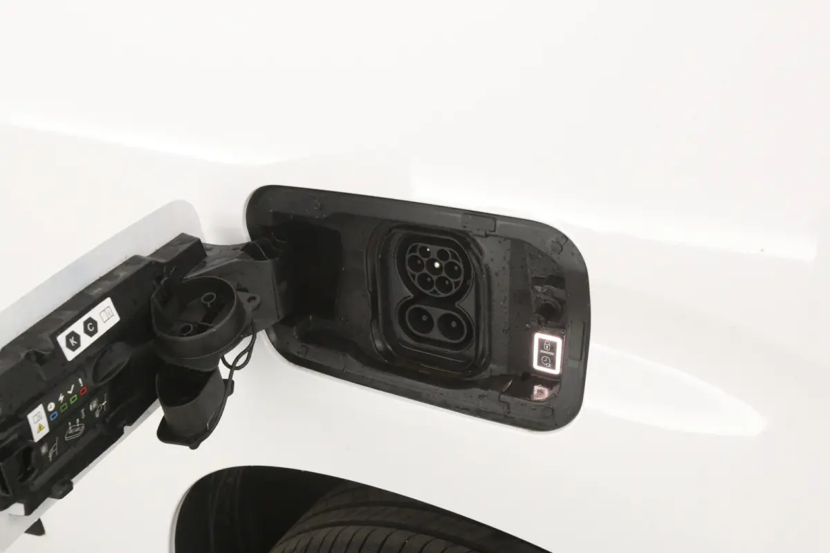50 kWh 136PK | Snelladen | Airco | Cruise | Virtual | Parkeersens.