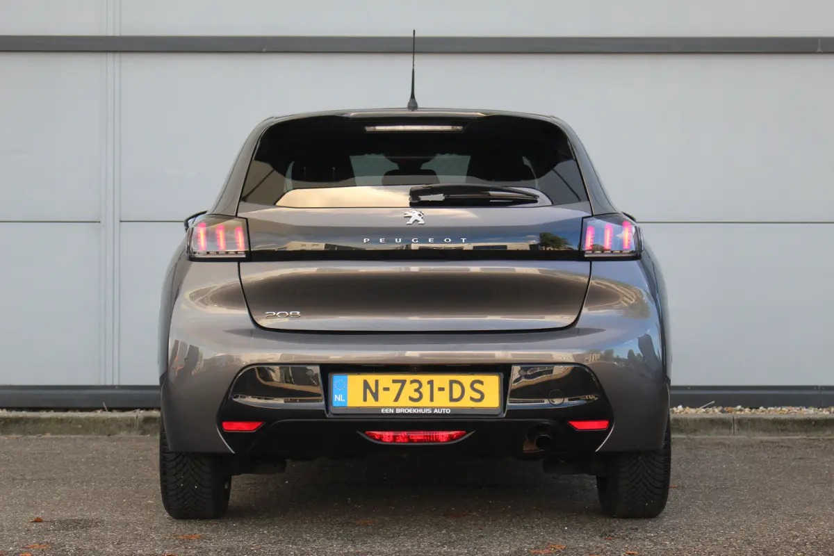 1.2 Allure Pack | Afn. Trekh. | Camera | Keyless | Climate | LED | Carplay | DAB | Afn. Trekh. | Camera | Keyless | Climate | LED | Carplay | DAB |