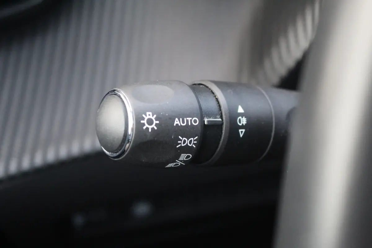 1.2 Allure Pack | Afn. Trekh. | Camera | Keyless | Climate | LED | Carplay | DAB | Afn. Trekh. | Camera | Keyless | Climate | LED | Carplay | DAB |