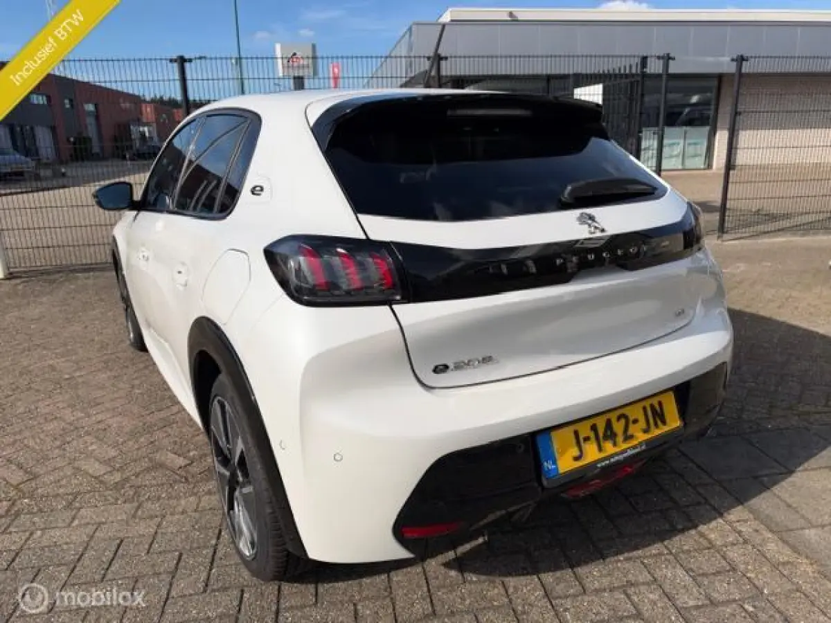 EV GT 2020 parelmoer wit 14350,- incl.btw