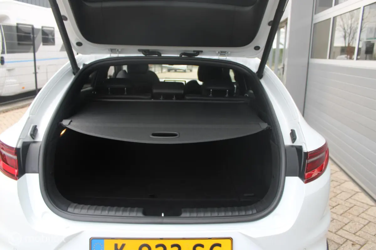 1.5 T-GDI GT-PlusLine 1e Eig | Panoramadak | Stoel en stuurverwarming |