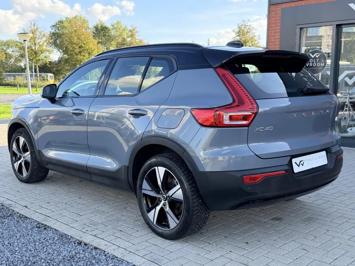 R-Design 70kWh|Org NL NAP|1 Eig|LED|CarPlay|DAB|Leder/Alcantara|Camera|All-Season|Thunder Grey|Isofix|Dealer Onderhouden