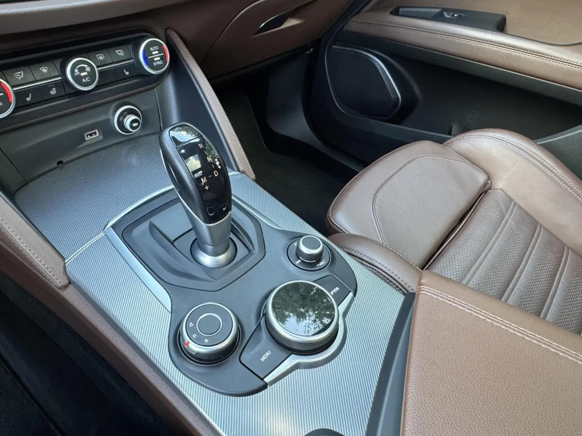 2.0t Q4 Veloce, pano, Harman Kardon, 20"