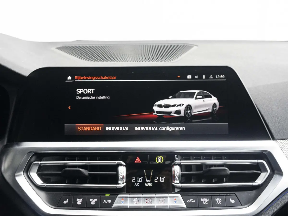 320i | M Sport | Business Edition | 19 inch | Cruise Control | Sportstoelen | Stoelverwarming | HIFI