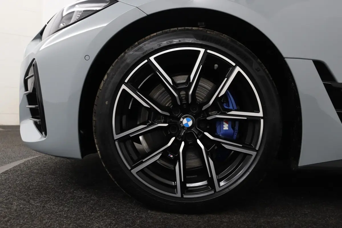 420i M Sport | Comfort Pack | schuif-/kanteldak | Showroom Selection