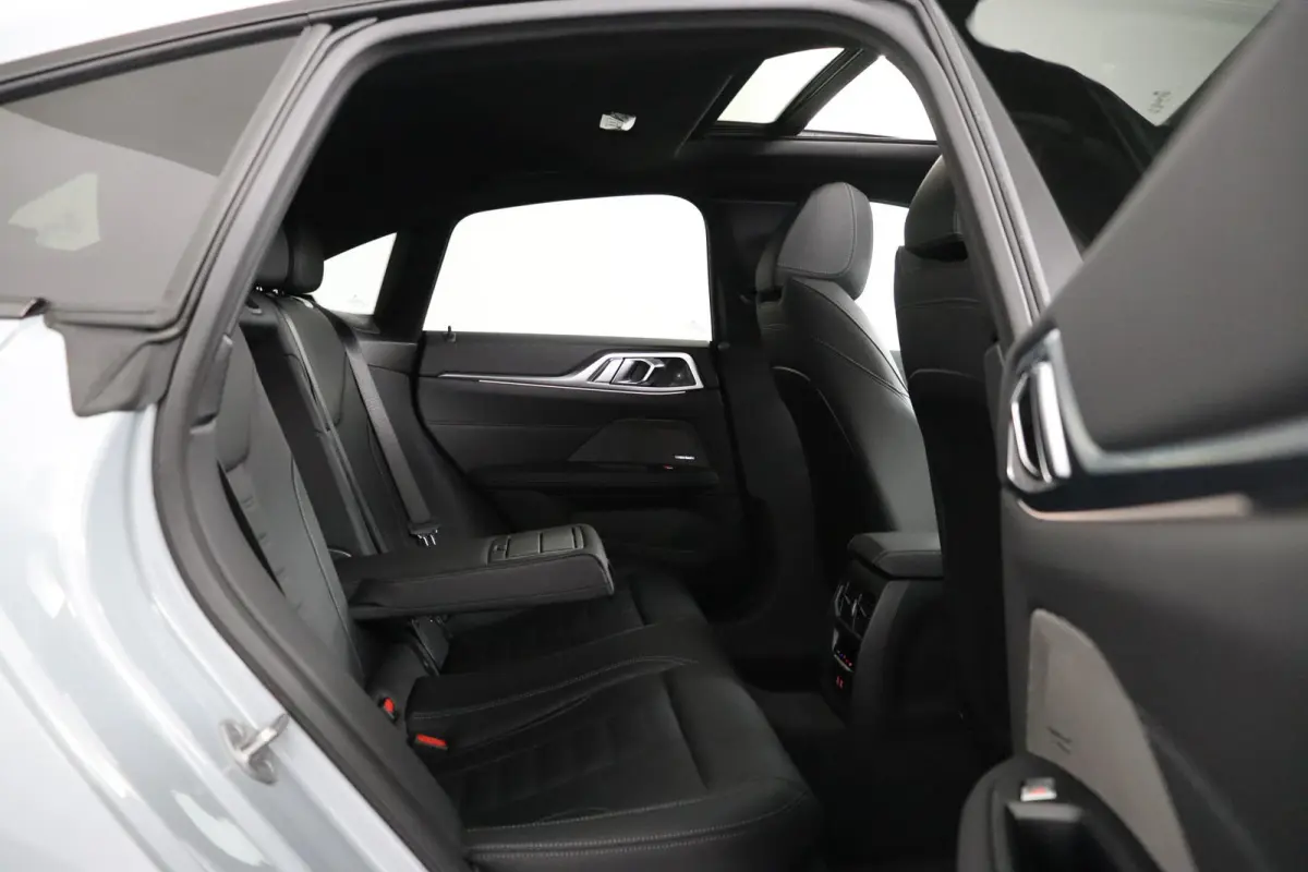 420i M Sport | Comfort Pack | schuif-/kanteldak | Showroom Selection