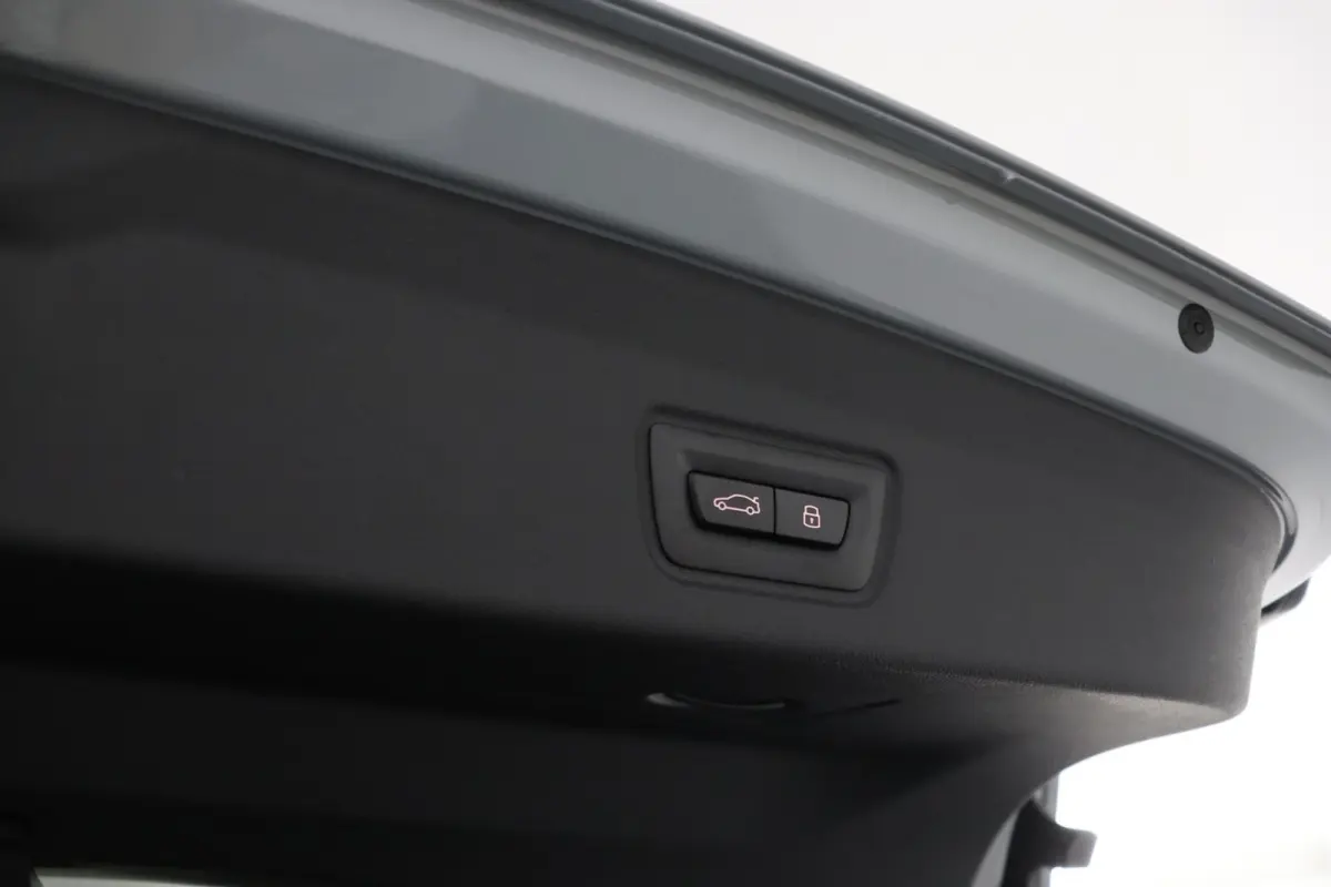 420i M Sport | Comfort Pack | schuif-/kanteldak | Showroom Selection