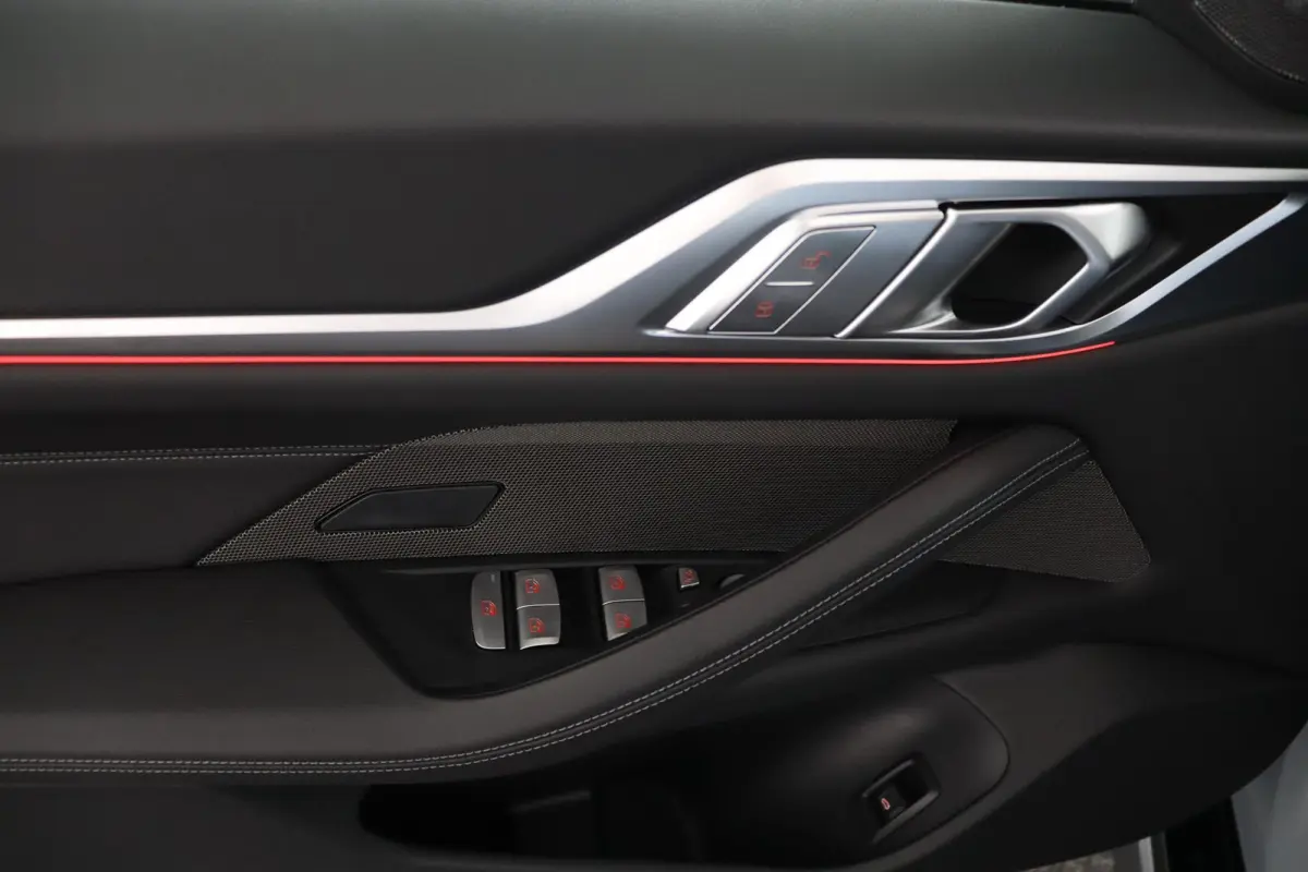 420i M Sport | Comfort Pack | schuif-/kanteldak | Showroom Selection