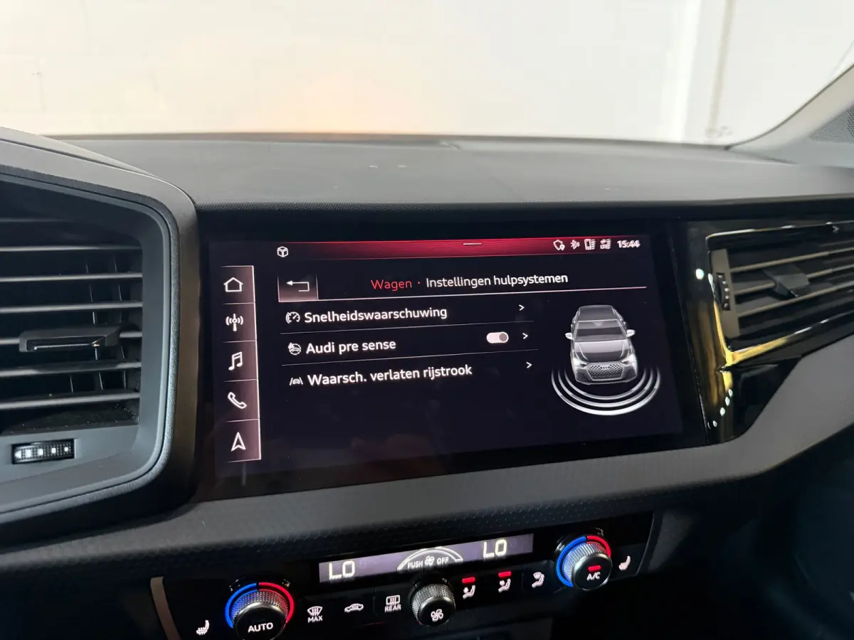 30 TFSI*Stoelverwarming*Parkeersensoren*