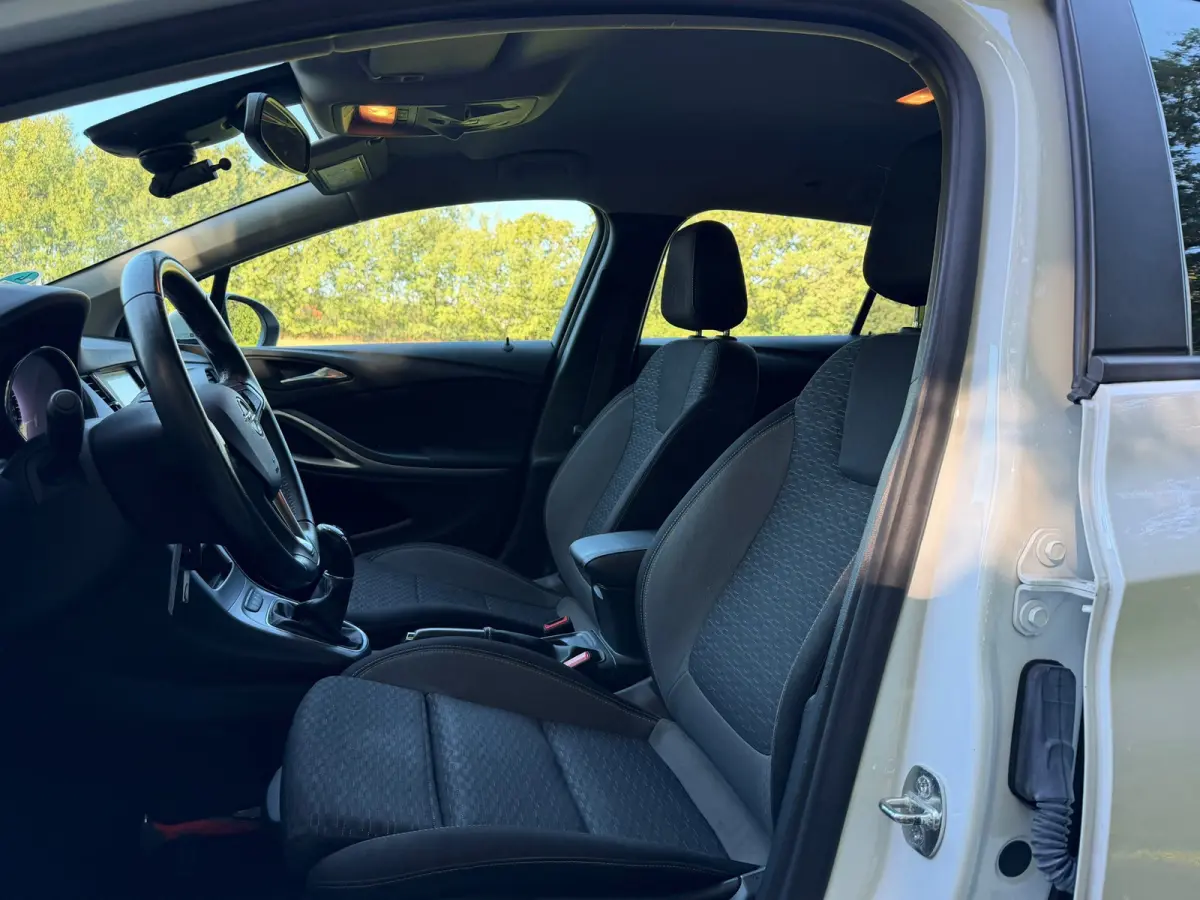 1.2 Business Edition | Cruise control + Navi + NAP Nu € 6.950,- !!!