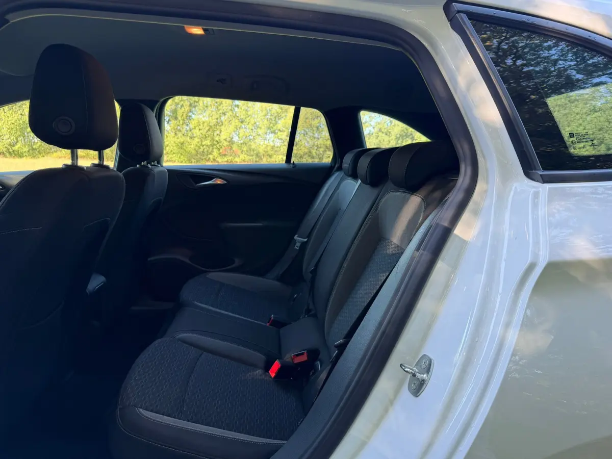 1.2 Business Edition | Cruise control + Navi + NAP Nu € 6.950,- !!!