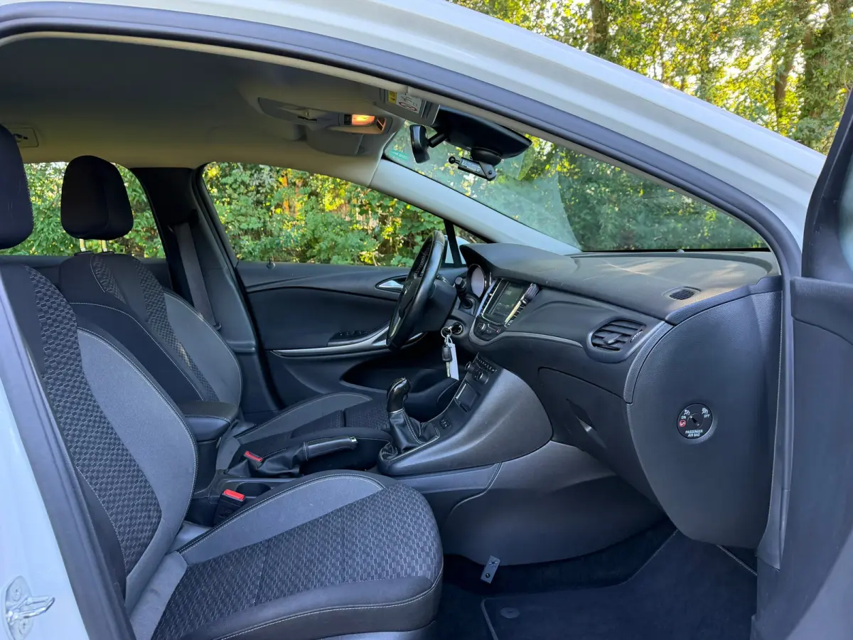 1.2 Business Edition | Cruise control + Navi + NAP Nu € 6.950,- !!!