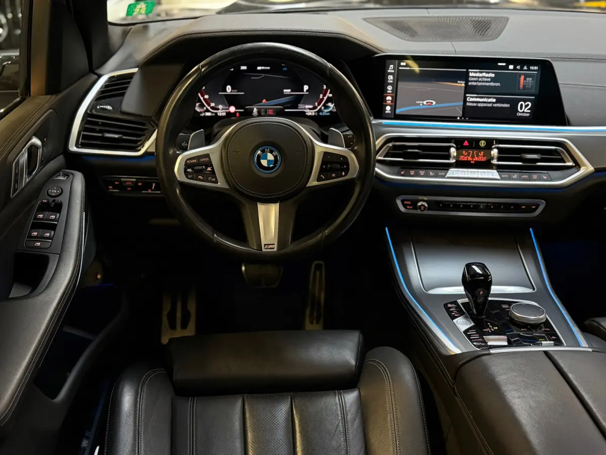 XDrive45e High Executive M-SPORT|PANO|HuD|360CAMERA|LASER|LUCHTVERING|KEYLESS|TREKHAAK|AUTOPILOT|DEALER ONDERHOUDEN|VOL!