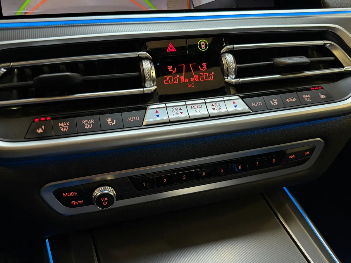 XDrive45e High Executive M-SPORT|PANO|HuD|360CAMERA|LASER|LUCHTVERING|KEYLESS|TREKHAAK|AUTOPILOT|DEALER ONDERHOUDEN|VOL!