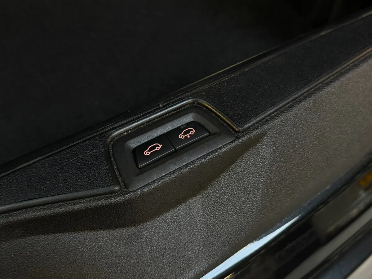 XDrive45e High Executive M-SPORT|PANO|HuD|360CAMERA|LASER|LUCHTVERING|KEYLESS|TREKHAAK|AUTOPILOT|DEALER ONDERHOUDEN|VOL!