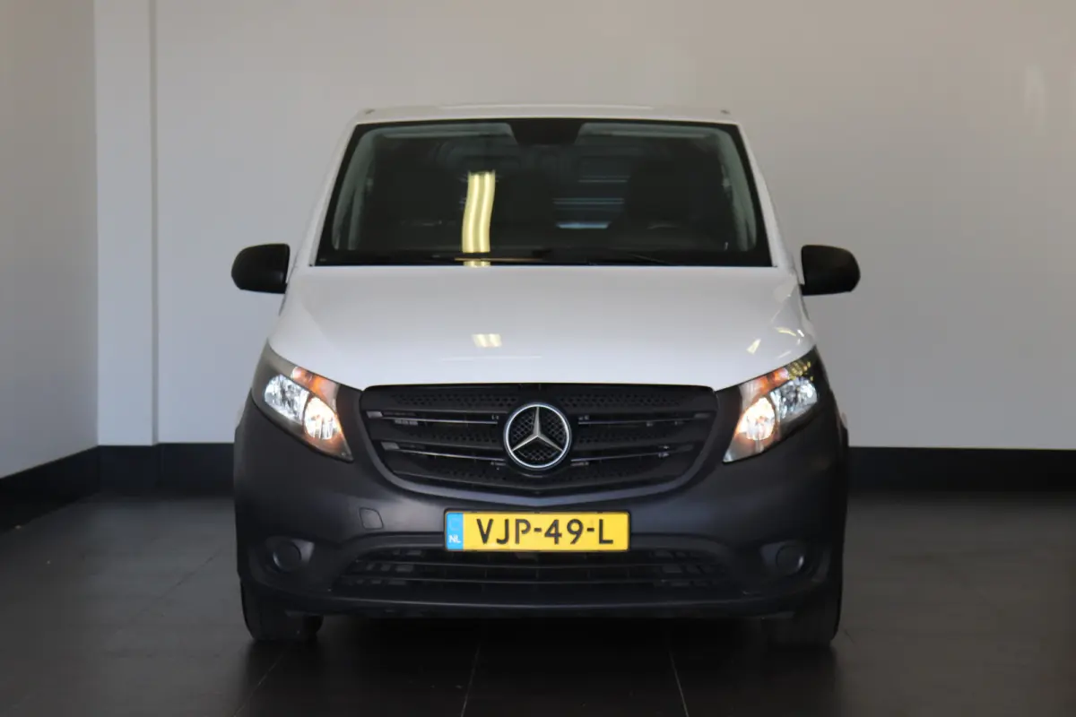 110 CDI XL EURO 6 - Airco - Start/Stop -  € 15.900,- Excl
