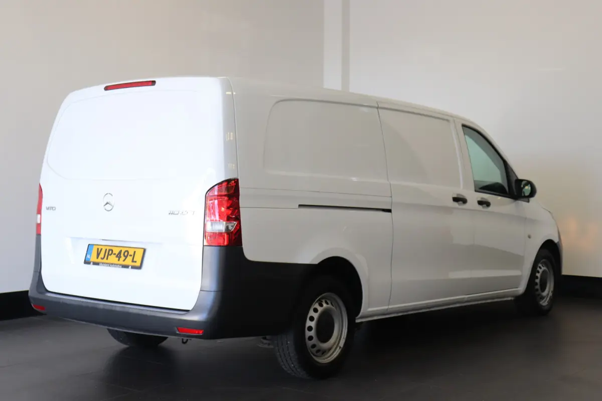 110 CDI XL EURO 6 - Airco - Start/Stop -  € 15.900,- Excl