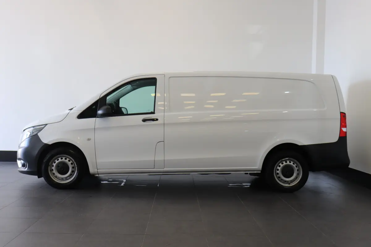 110 CDI XL EURO 6 - Airco - Start/Stop -  € 15.900,- Excl