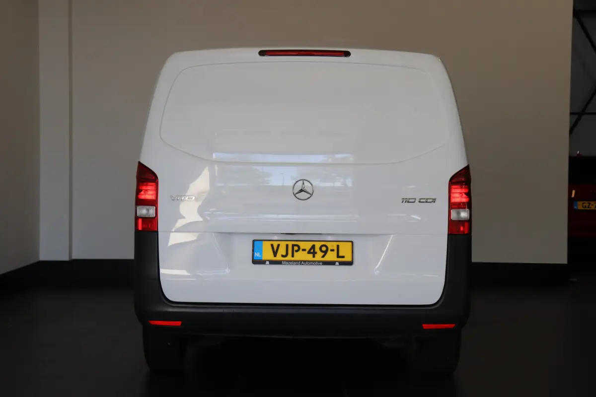 110 CDI XL EURO 6 - Airco - Start/Stop -  € 15.900,- Excl