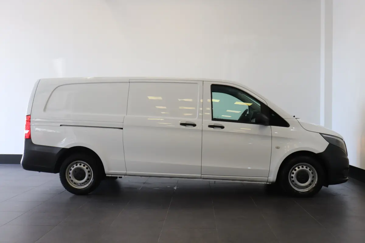 110 CDI XL EURO 6 - Airco - Start/Stop -  € 15.900,- Excl