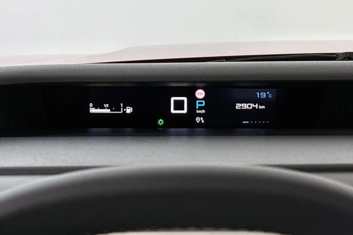 1.2 Hybrid 110pk Max Navi Camera Apple CarPlay 17"