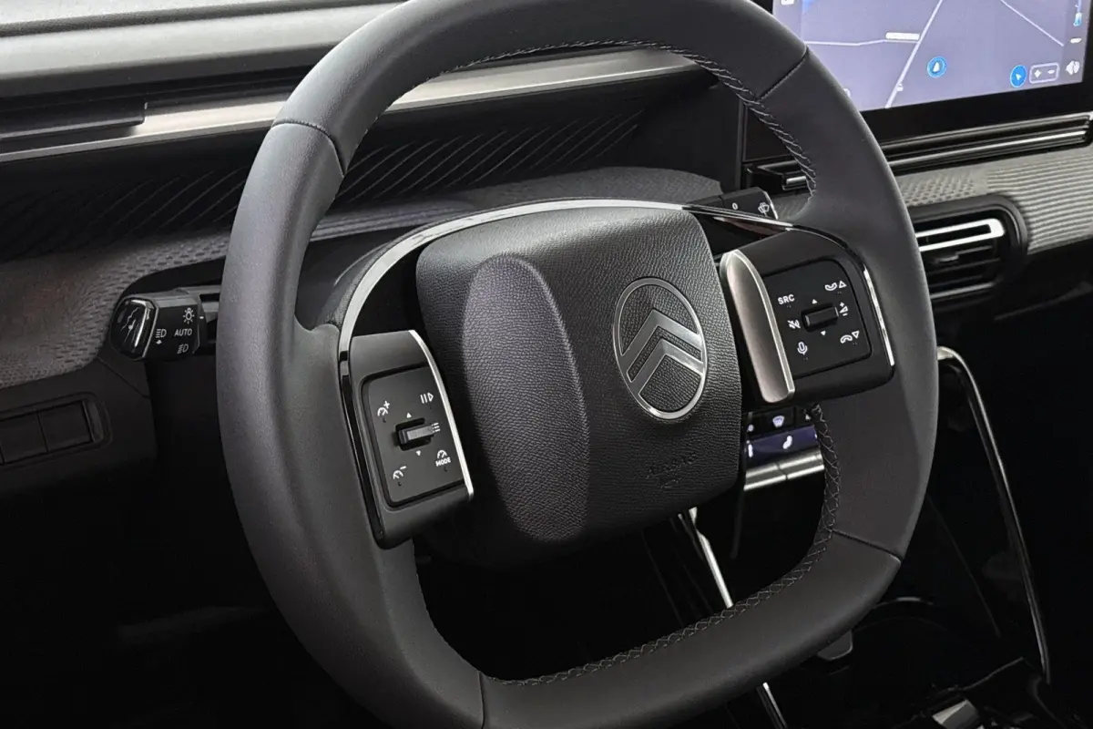 1.2 Hybrid 110pk Max Navi Camera Apple CarPlay 17"