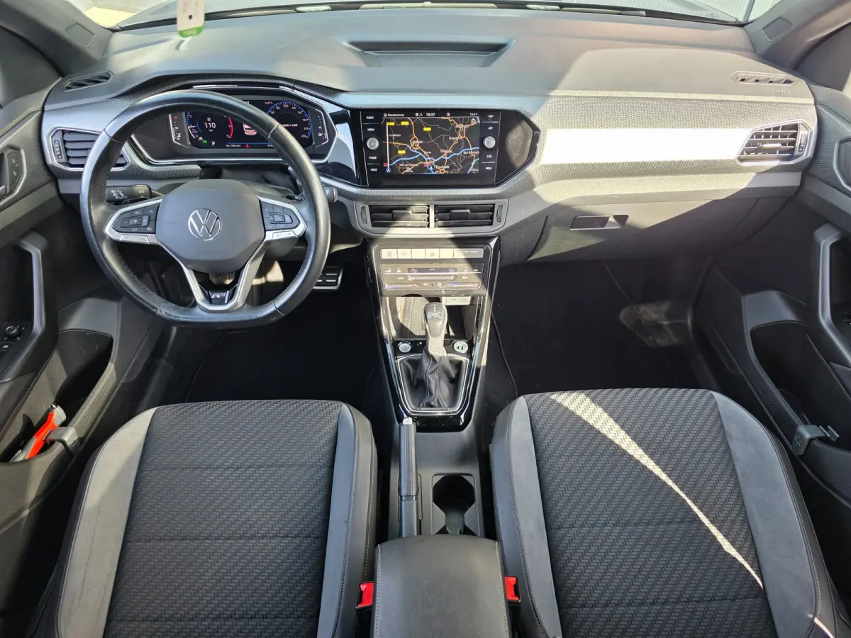1.0 TSI R-Line | CAMERA | ADAPTIVE | CARPLAY | CLIMA | 18 INCH | KEYLESS