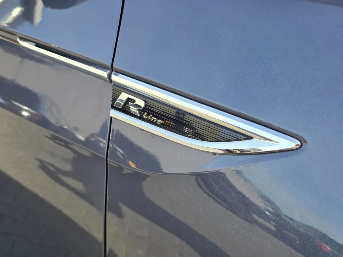 1.0 TSI R-Line | CAMERA | ADAPTIVE | CARPLAY | CLIMA | 18 INCH | KEYLESS