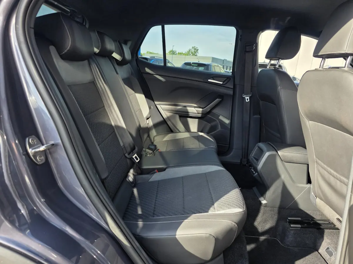 1.0 TSI R-Line | CAMERA | ADAPTIVE | CARPLAY | CLIMA | 18 INCH | KEYLESS