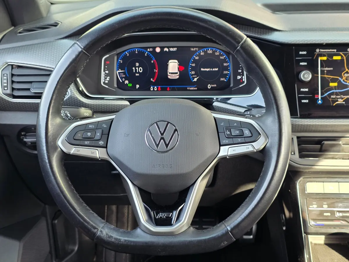 1.0 TSI R-Line | CAMERA | ADAPTIVE | CARPLAY | CLIMA | 18 INCH | KEYLESS