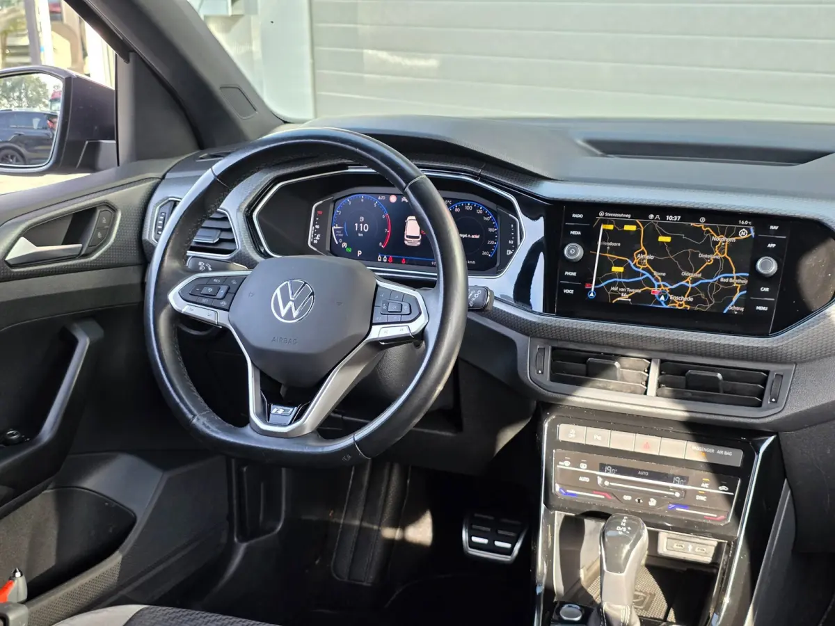 1.0 TSI R-Line | CAMERA | ADAPTIVE | CARPLAY | CLIMA | 18 INCH | KEYLESS