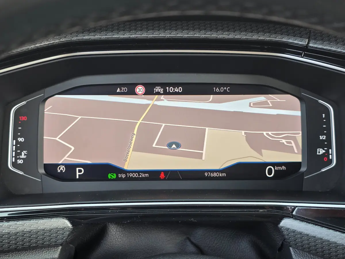 1.0 TSI R-Line | CAMERA | ADAPTIVE | CARPLAY | CLIMA | 18 INCH | KEYLESS