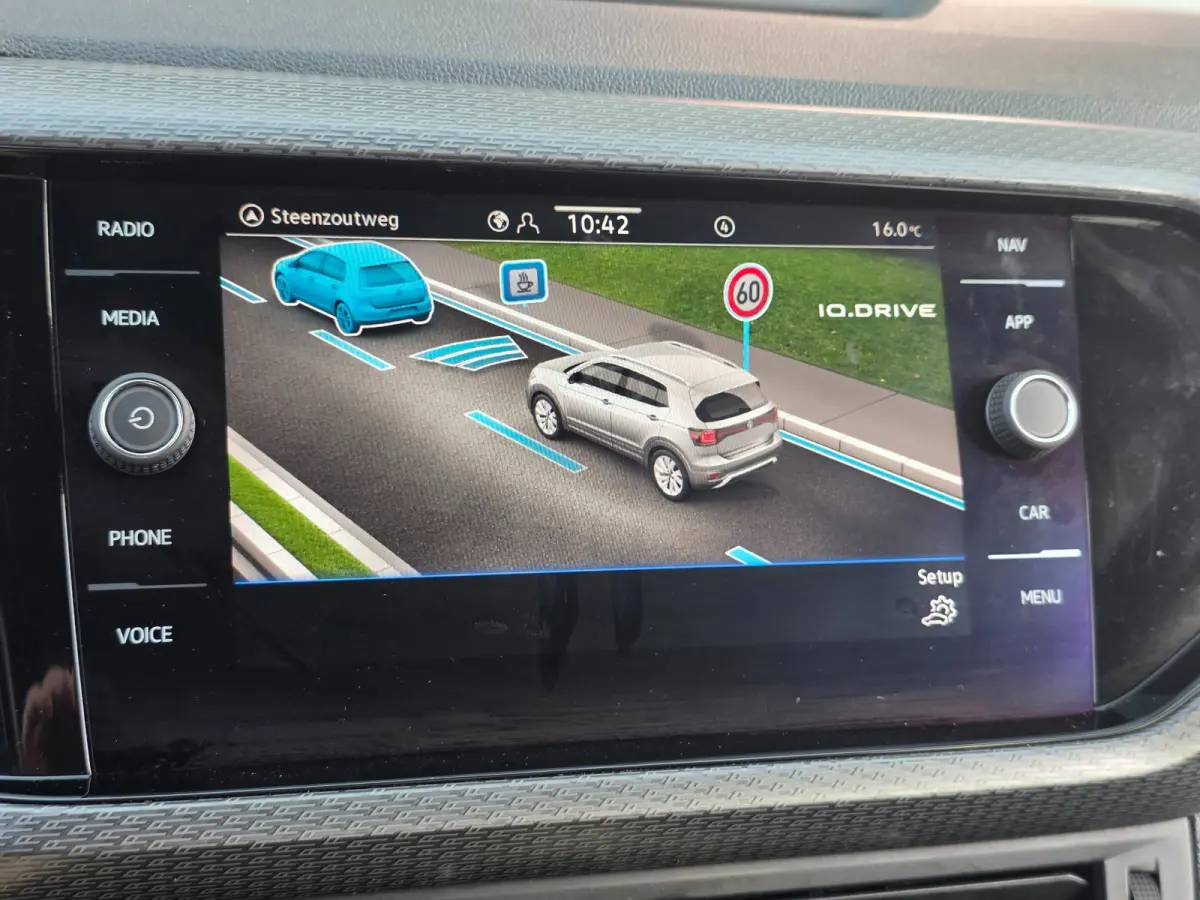 1.0 TSI R-Line | CAMERA | ADAPTIVE | CARPLAY | CLIMA | 18 INCH | KEYLESS