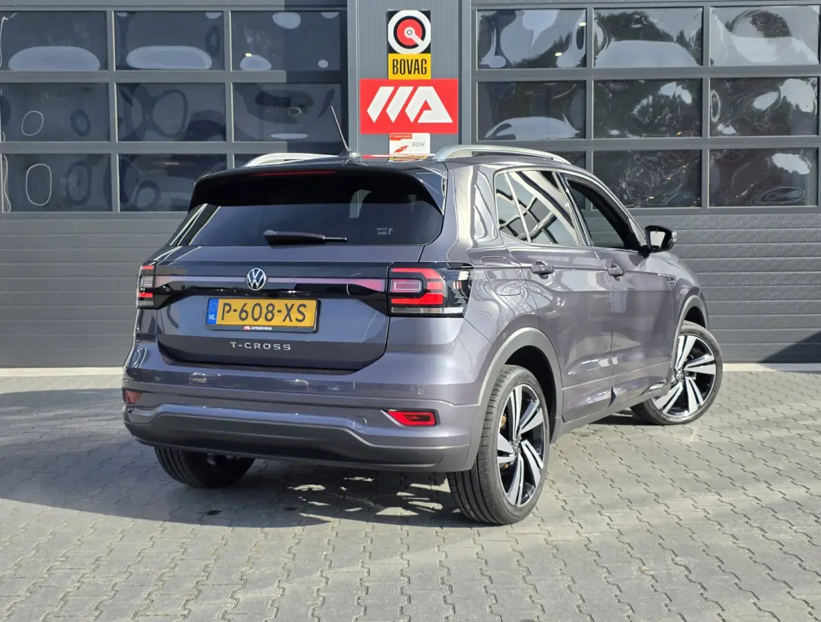 1.0 TSI R-Line | CAMERA | ADAPTIVE | CARPLAY | CLIMA | 18 INCH | KEYLESS