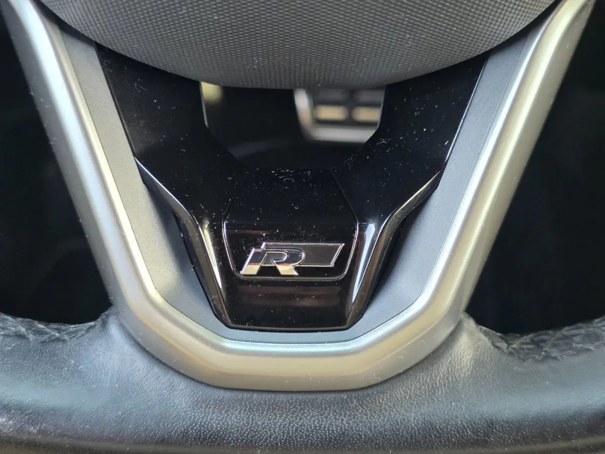 1.0 TSI R-Line | CAMERA | ADAPTIVE | CARPLAY | CLIMA | 18 INCH | KEYLESS