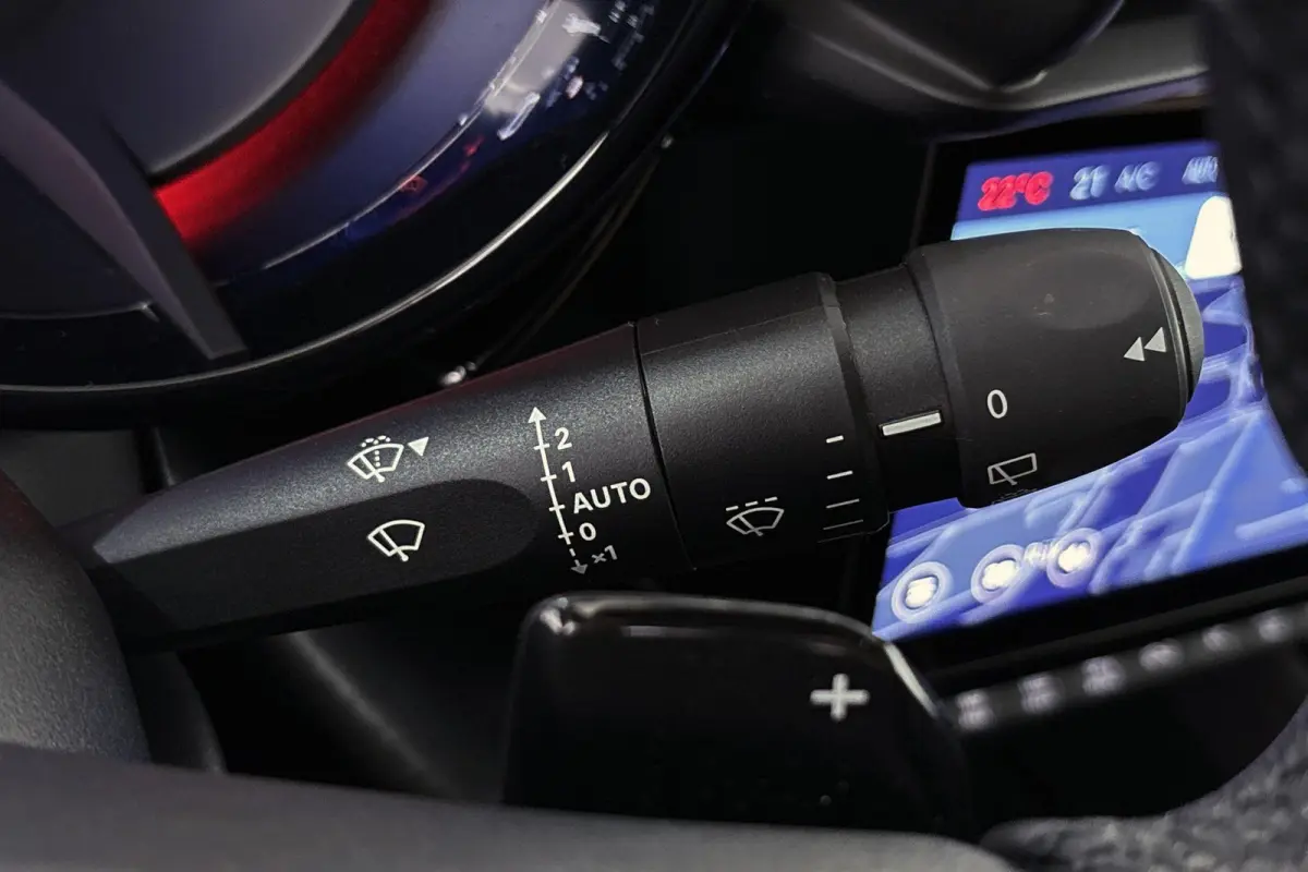 1.2 Turbo Hybrid Ibrida Speciale Pack Techno Stoelverwarming Camera