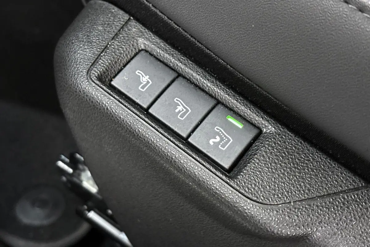 1.2 Turbo Hybrid Ibrida Speciale Pack Techno Stoelverwarming Camera